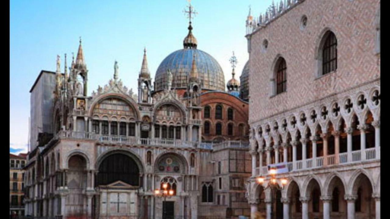 Venezia Suite Apartment Mira Bagian luar foto